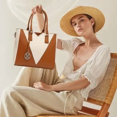 Sac à main carré en cuir synthétique – image 2