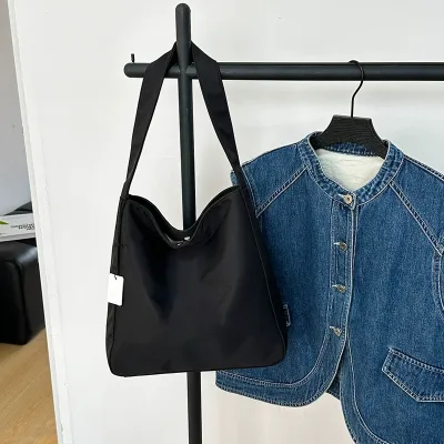Sac fourre-tout carré à une épaule – image 2