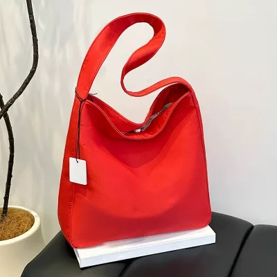 Sac fourre-tout carré à une épaule – image 3